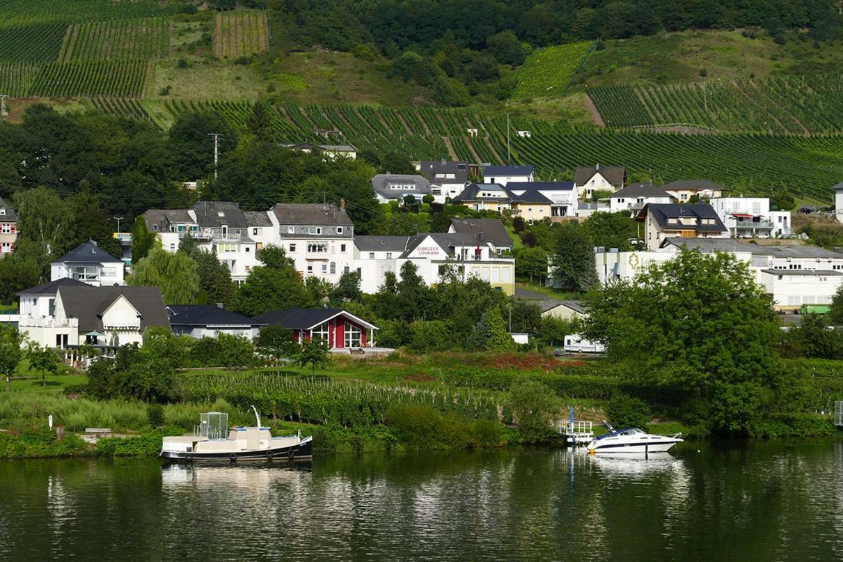 Ferienwohnung Brautrock Bullay Buitenkant foto